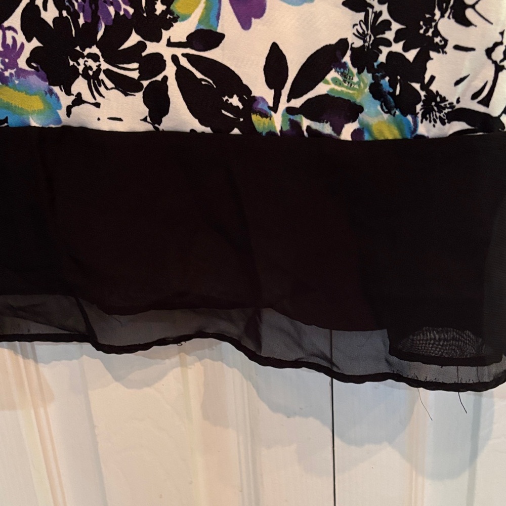 Kim Rogers Floral Maxi Dress - Black, Blue, White - Picture 5 of 6